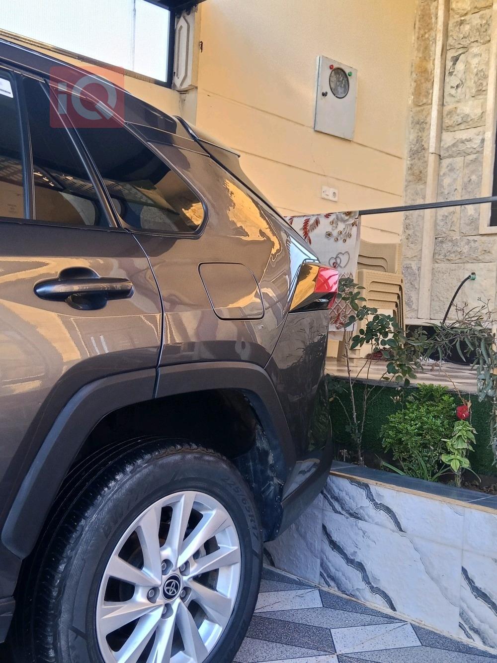 تويوتا راف 4